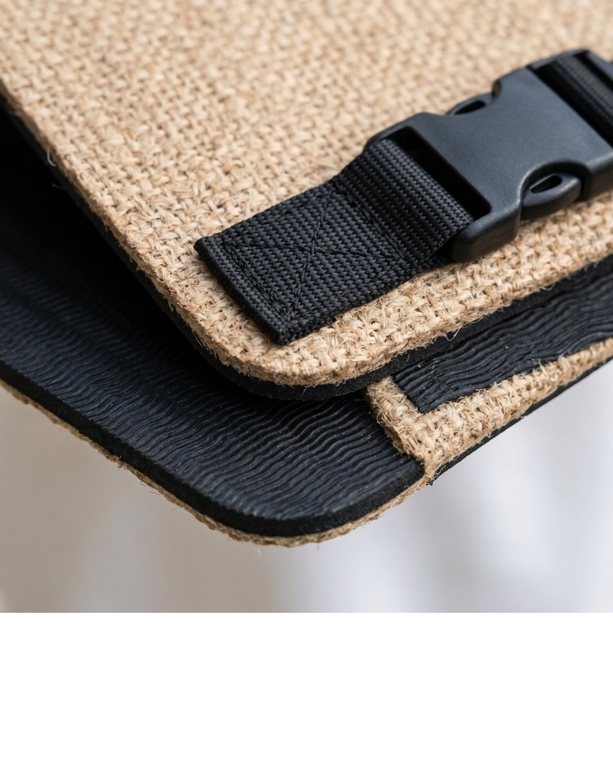 Tgbvk Jute Blend Rubber Yoga Mat with Buckle Carry Strap Natural Black - Detail view